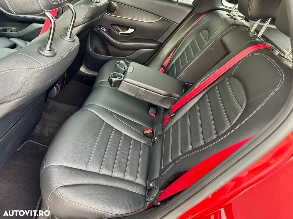 Mercedes-Benz GLC 300 4Matic 9G-TRONIC AMG Line - 14