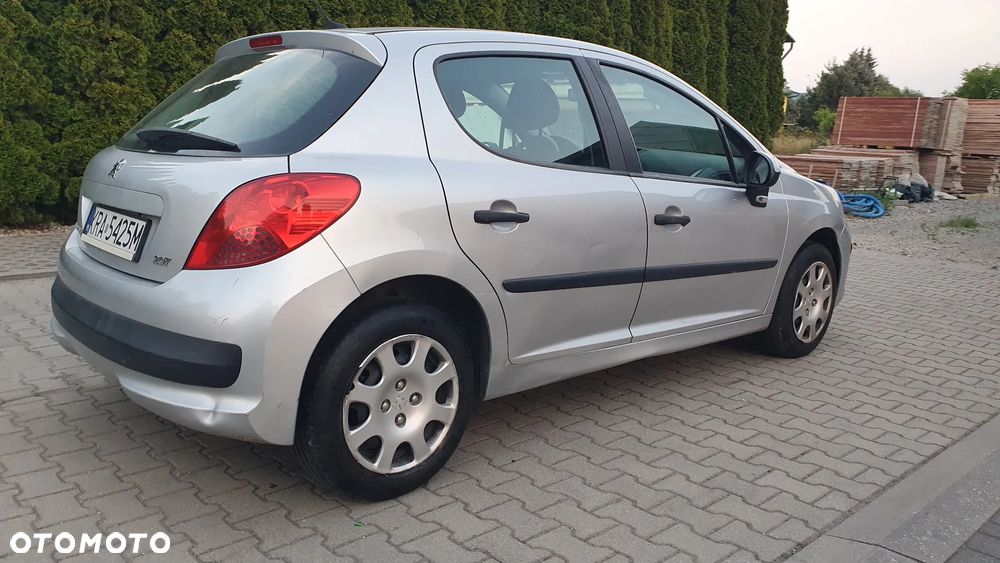 Peugeot 207 - 5