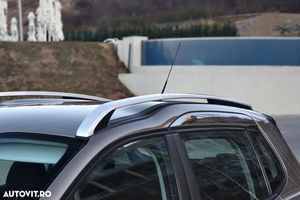 Peugeot 2008 1.2 L PureTech ETG Allure Aut. - 32