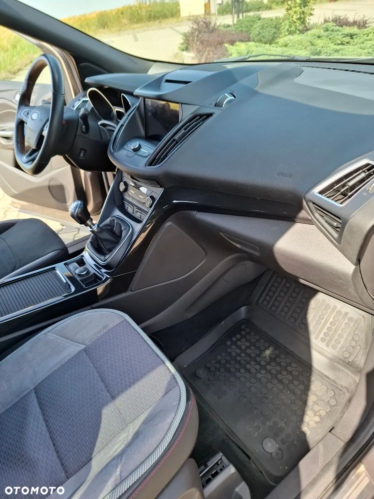 Ford Kuga 1.5 EcoBoost FWD ST-Line Black ASS MMT6 - 16