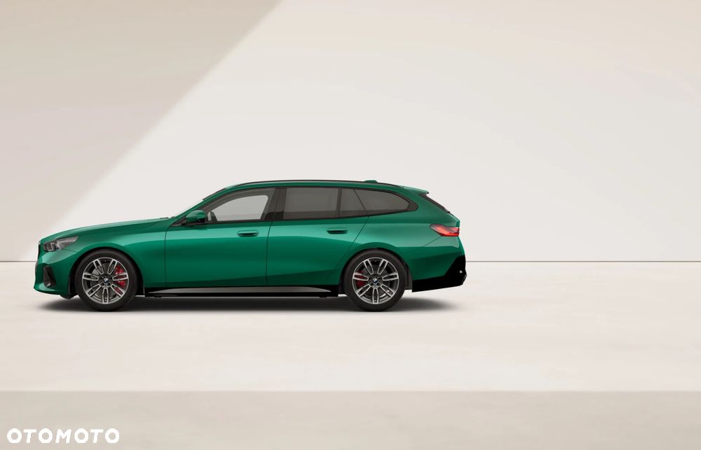 BMW Seria 5 540d xDrive mHEV - 9