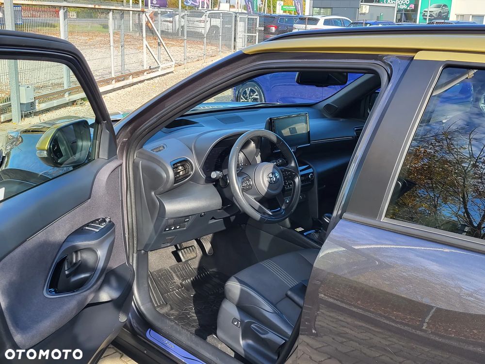 Toyota Yaris Cross Hybrid 1.5 Adventure 4x4 - 7