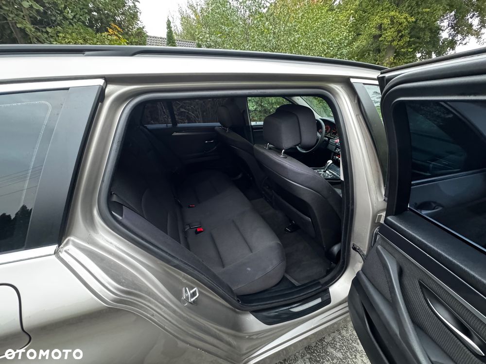 BMW Seria 5 - 16