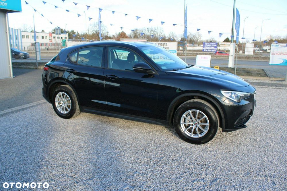 Alfa Romeo Stelvio - 5