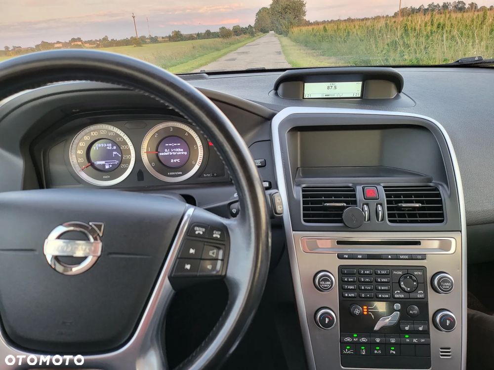 Volvo XC 60 D3 Summum - 8