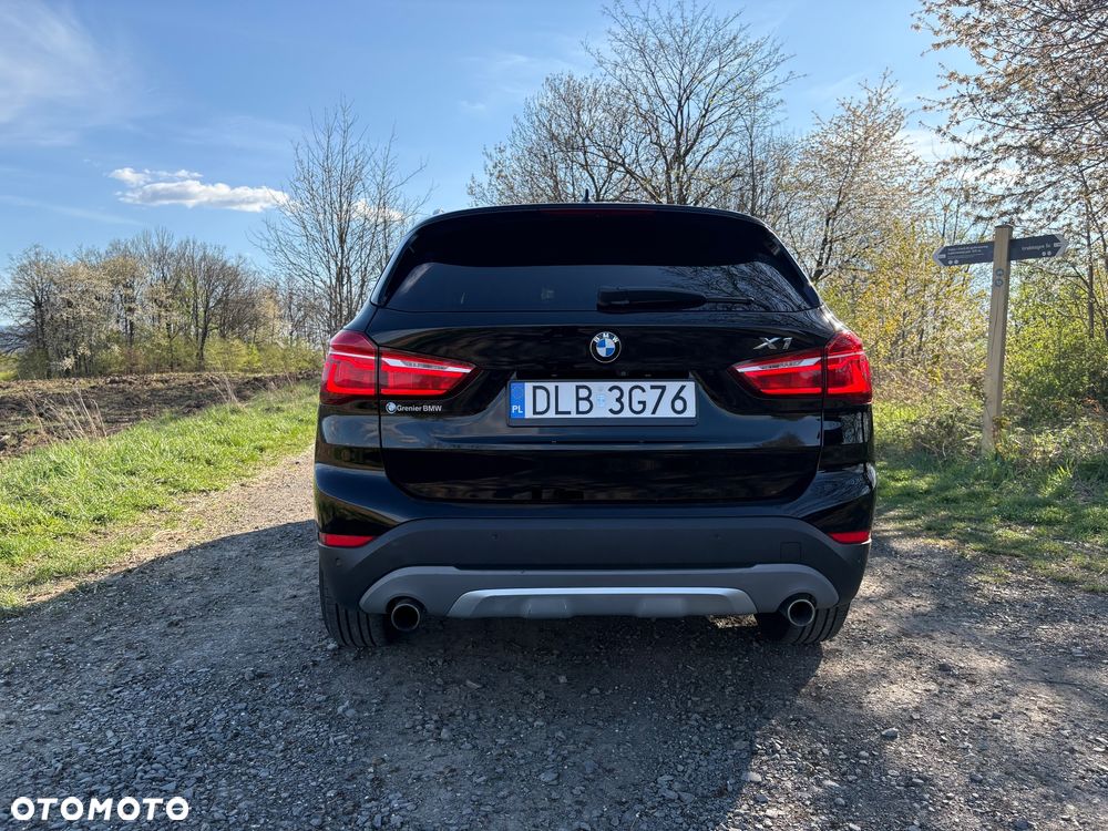 BMW X1 xDrive20i - 8