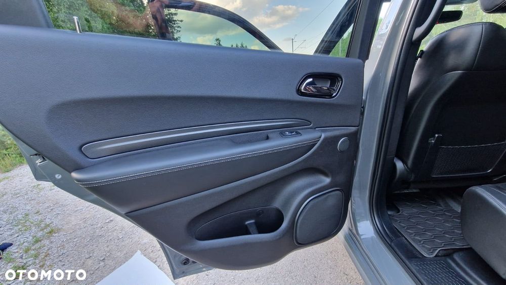 Dodge Durango 6.4 SRT - 28