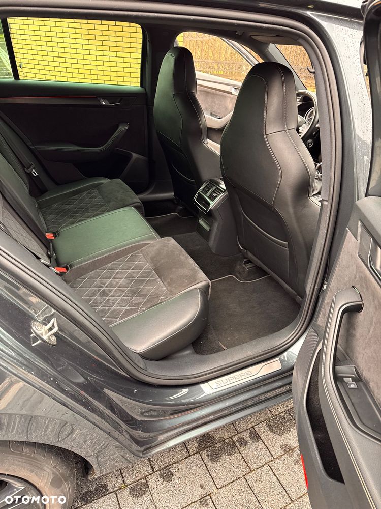 Skoda Superb 1.5 TSI Sportline - 24