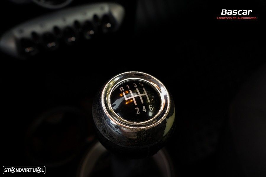 MINI 3 Portas Cooper D - 30