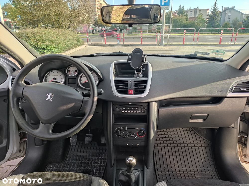 Peugeot 207 - 9