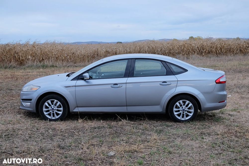 Ford Mondeo - 8