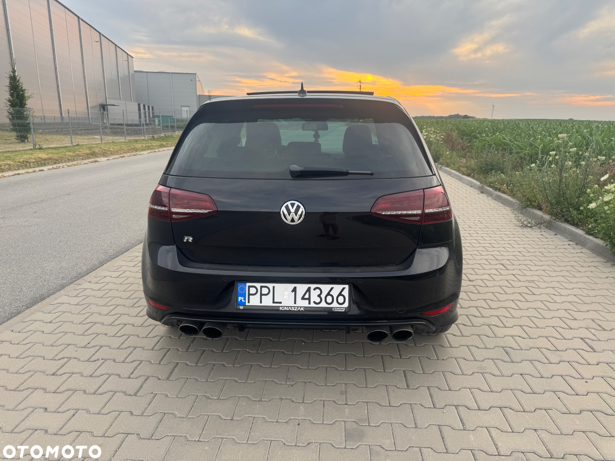 Volkswagen Golf VII 2.0 TSI BMT 4Mot R DSG - 6