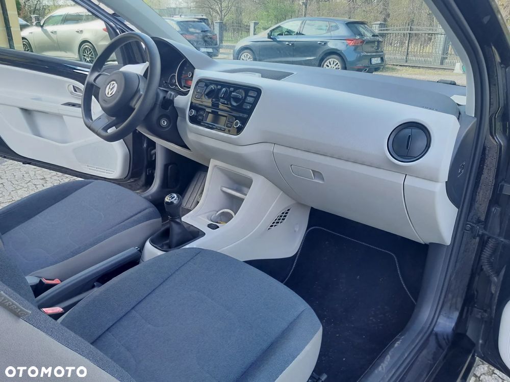 Volkswagen up! black - 10