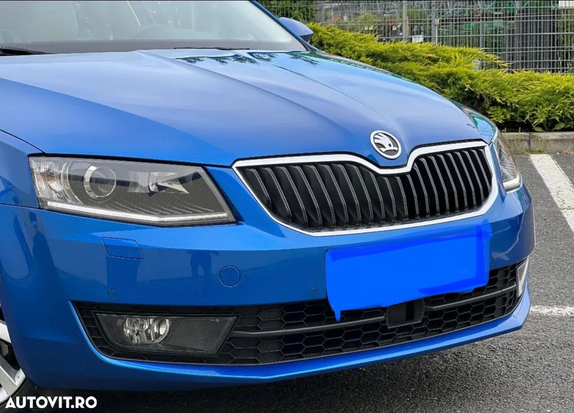 Skoda Octavia 1.6 TDI DSG Ambition - 8