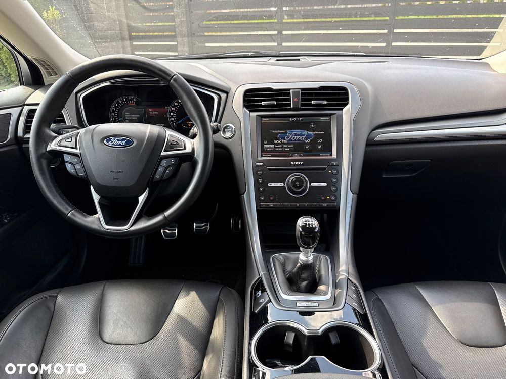 Ford Mondeo 1.5 EcoBoost ST-Line X - 33