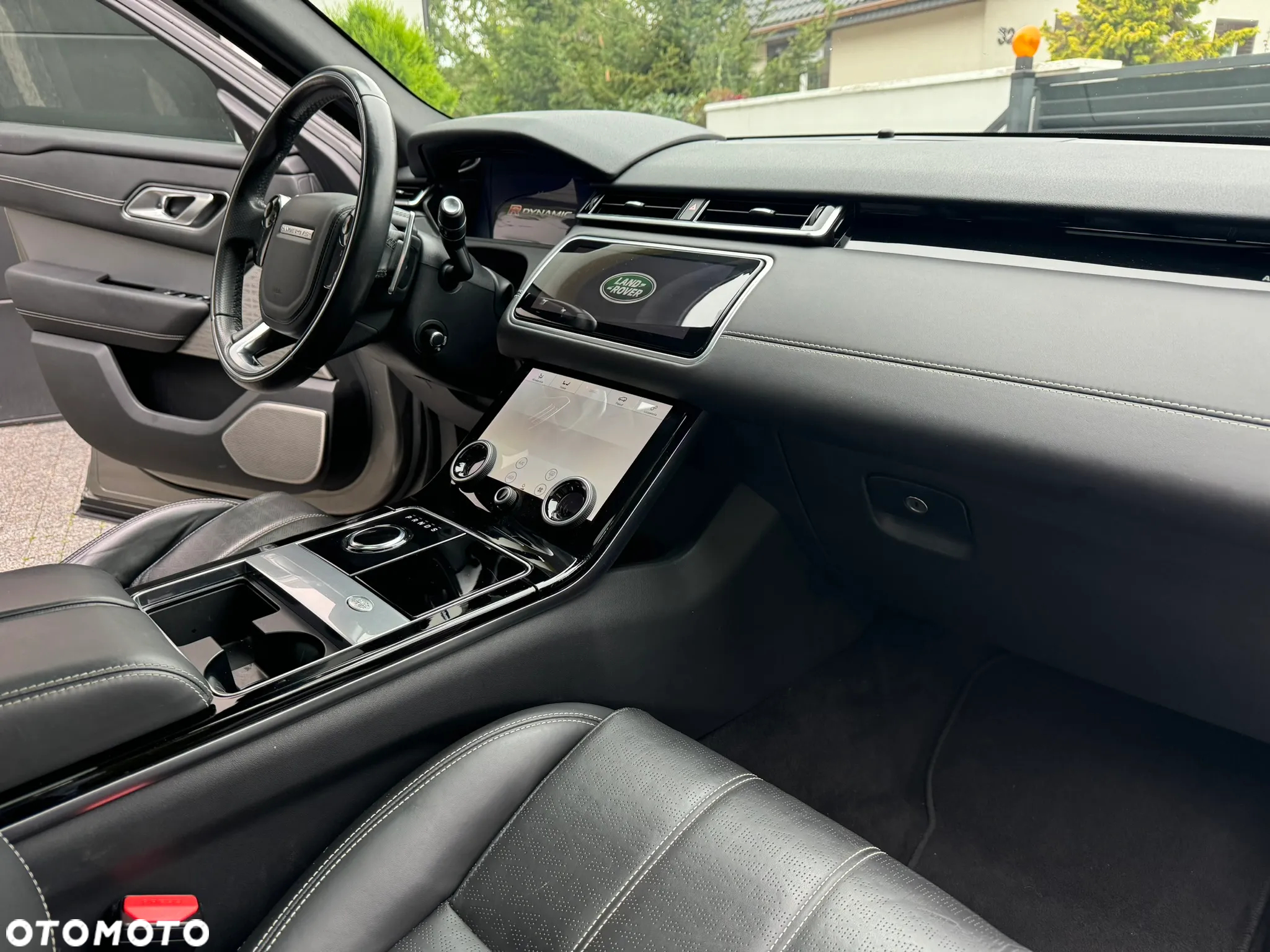 Land Rover Range Rover Velar 3.0d R-Dynamic - 24