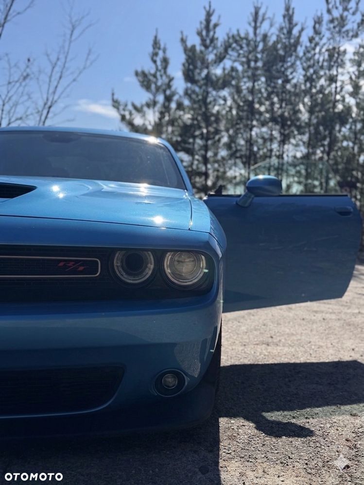 Dodge Challenger 5.7 R/T - 1