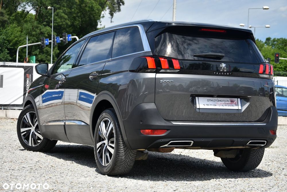 Peugeot 5008 THP 165 EAT6 Allure - 17