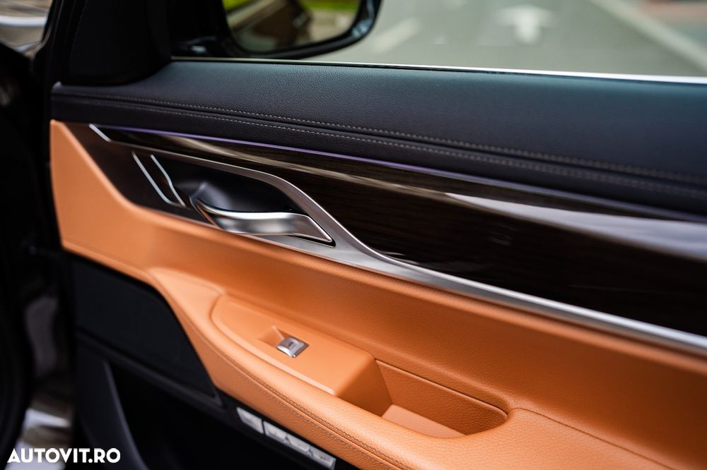 BMW Seria 7 730d - 27