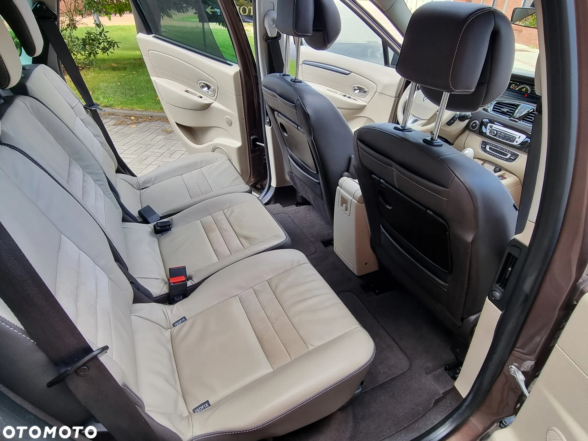 Renault Grand Scenic Gr 1.4 16V TCE Bose Edition - 23