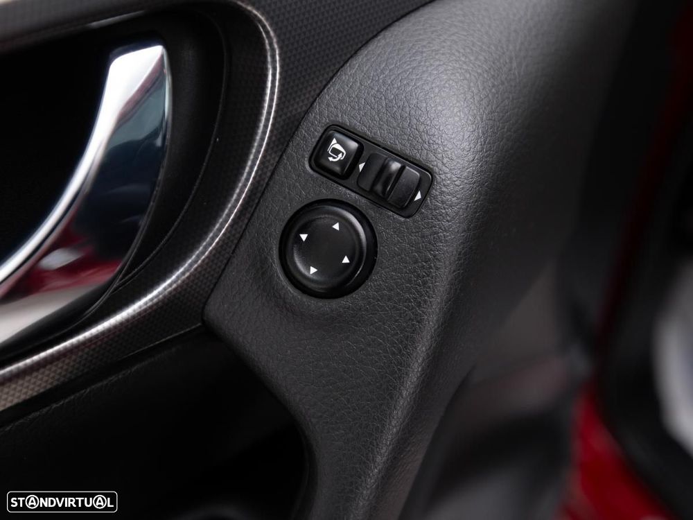 Nissan Qashqai 1.5 dCi N-Connecta - 14