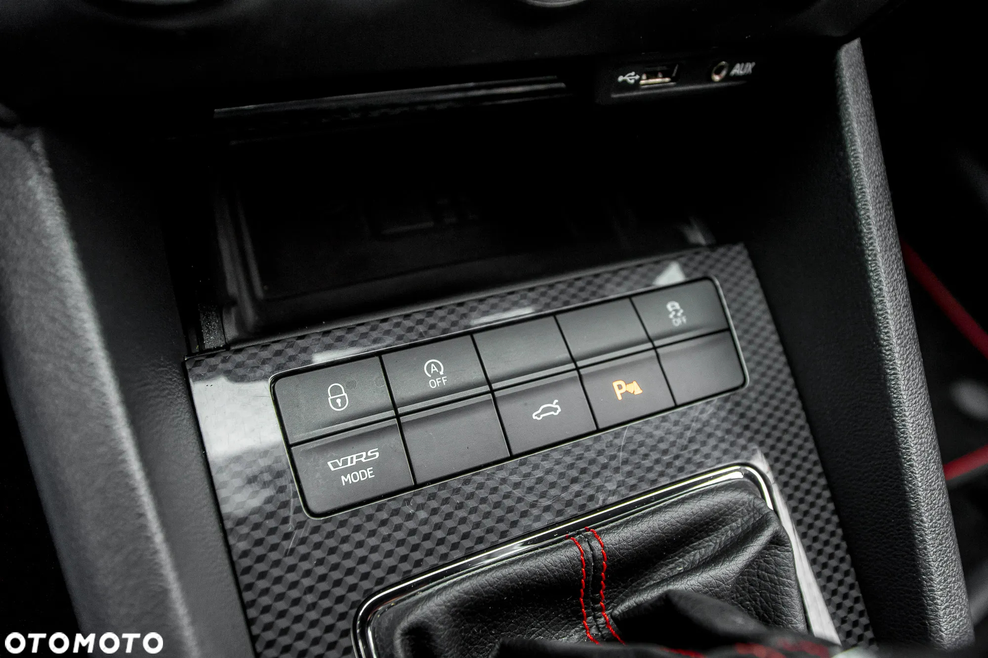 Skoda Octavia 2.0 TSI RS - 36