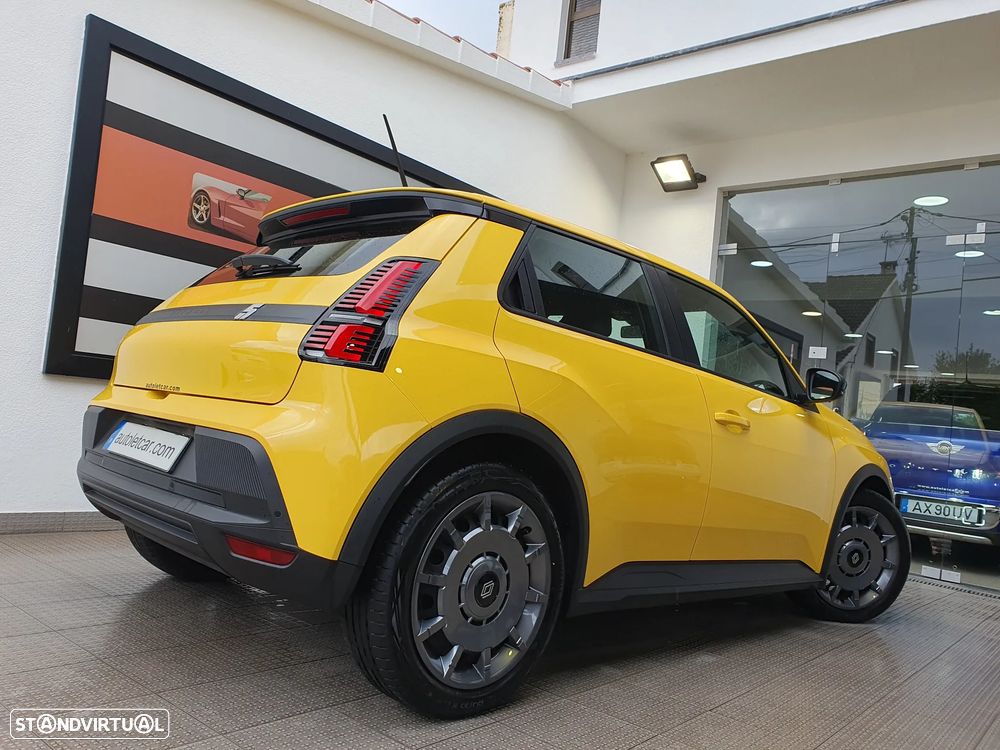 Renault 5 E-Tech R Evolution 120 Urban Range - 25