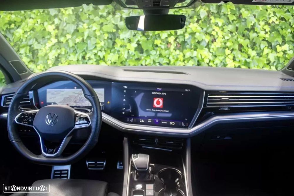 VW Touareg 3.0 TSI e-Hybrid R - 18