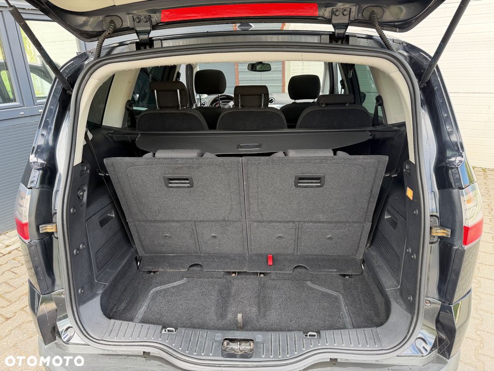 Ford S-Max 2.0 TDCi Titanium - 16