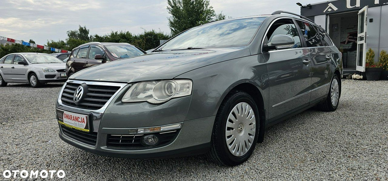 Volkswagen Passat - 33