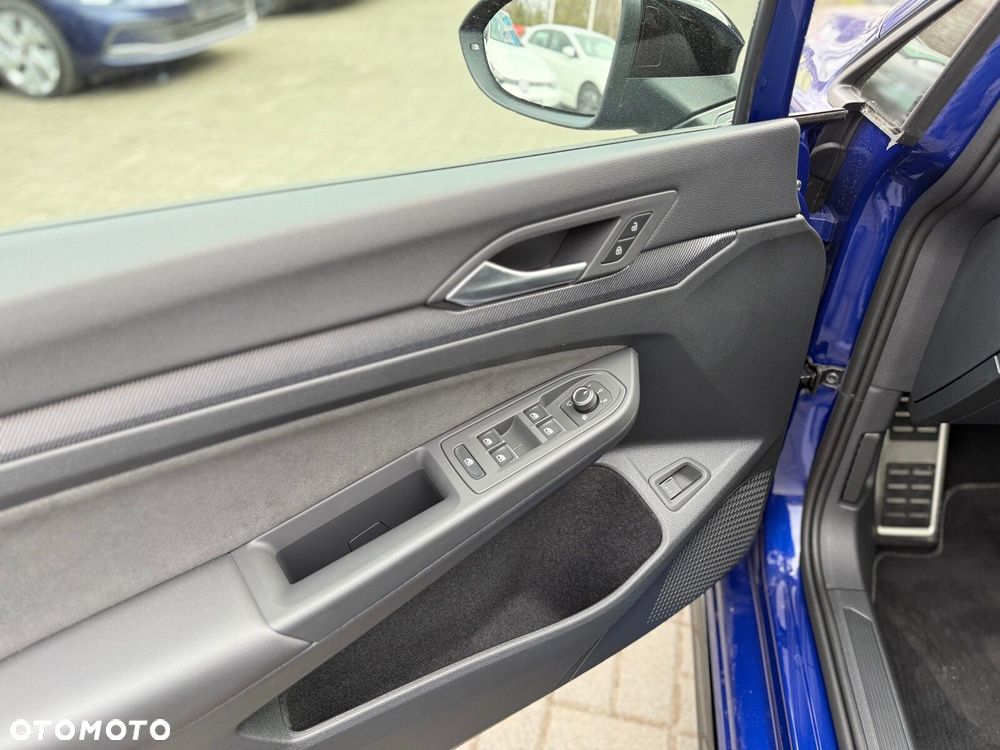 Volkswagen Golf Variant - 18