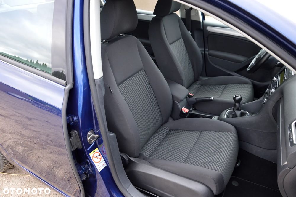 Volkswagen Golf 1.6 TDI BlueMotion Technology Trendline - 23