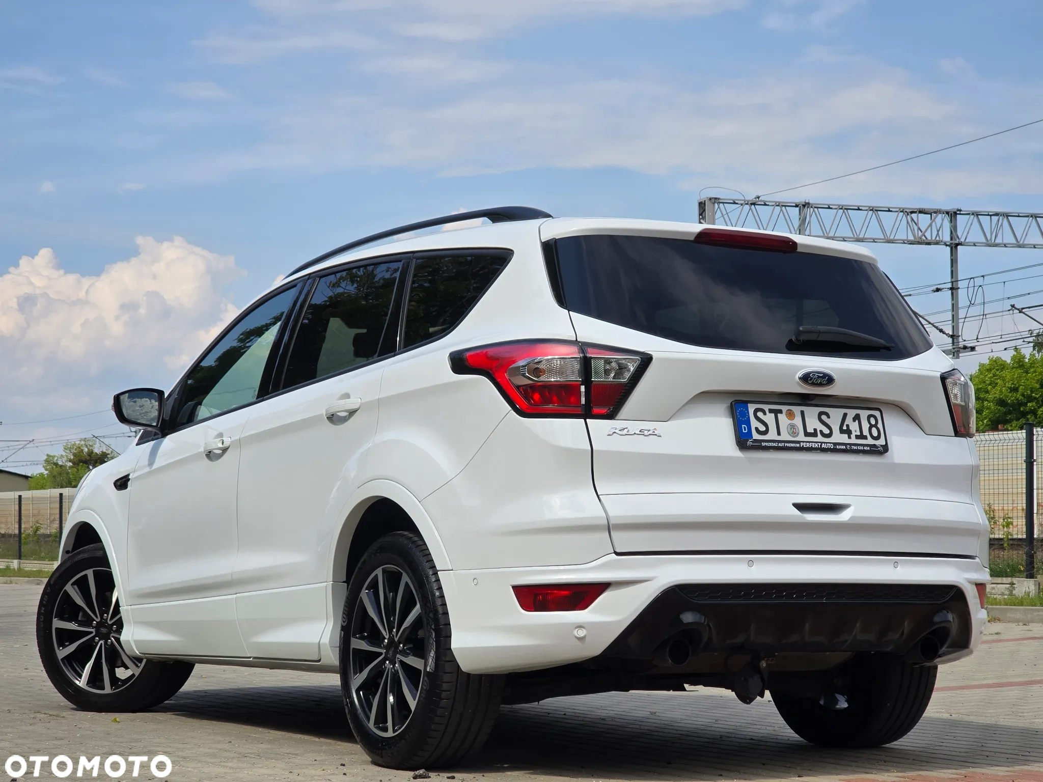 Ford Kuga 1.5 EcoBoost 2x4 ST-Line - 31