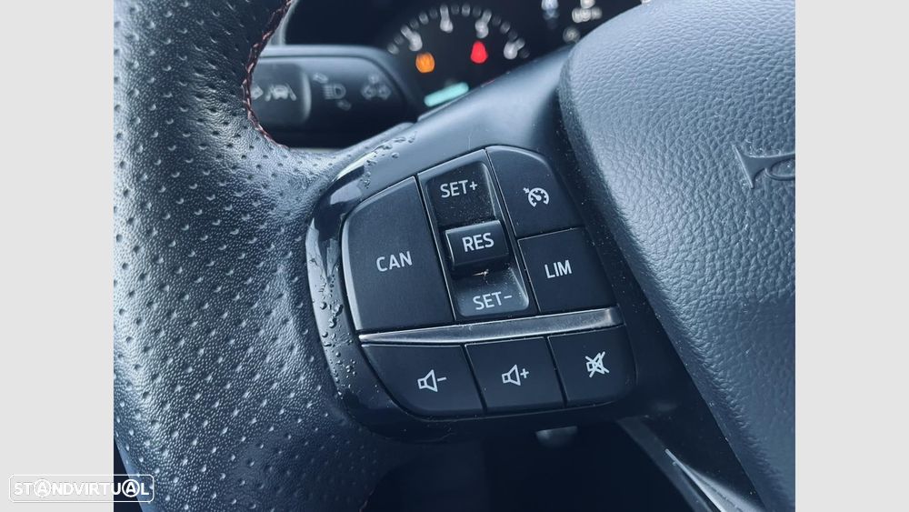 Ford Focus SW 1.0 EcoBoost MHEV ST-Line - 19