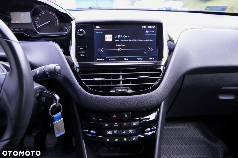 Peugeot 208 1.2 PureTech Allure - 16