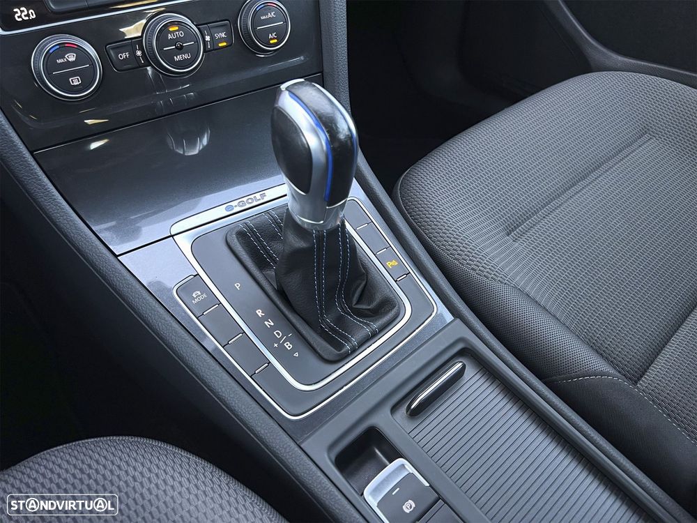 VW e-Golf AC/DC - 24