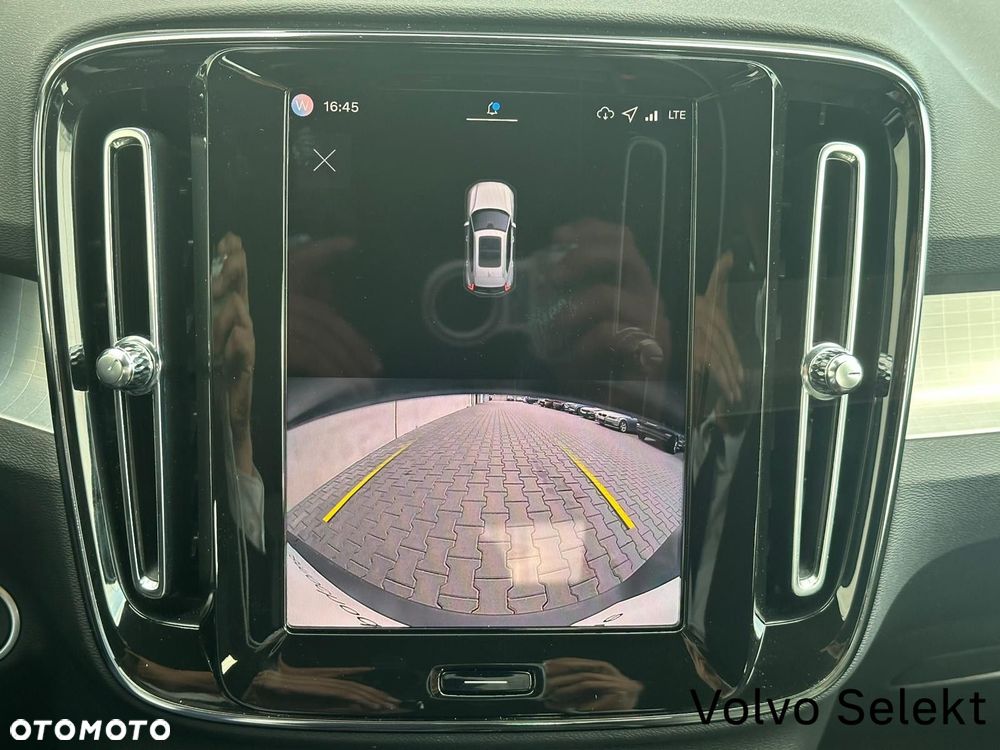 Volvo XC 40 - 28