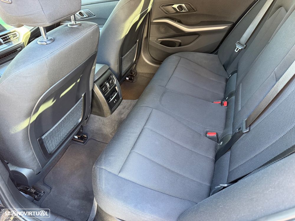 BMW 330 e Corporate Edition Auto - 6