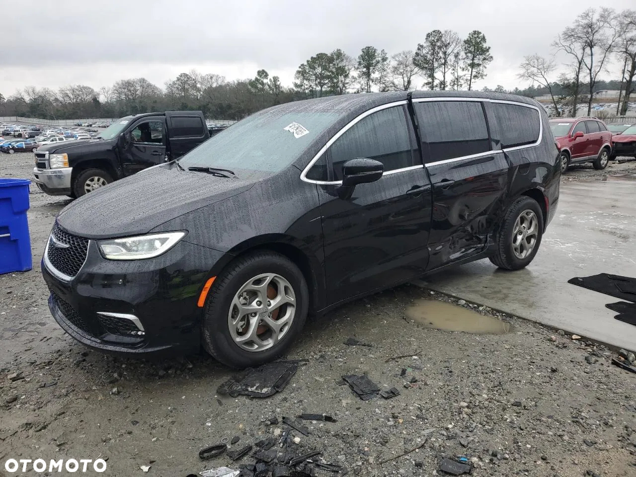 Chrysler Pacifica - 3