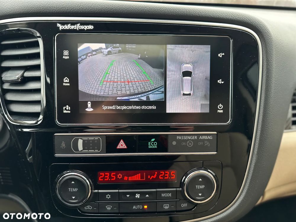 Mitsubishi Outlander 2.0 Instyle + 4WD CVT - 16