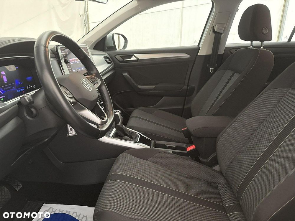 Volkswagen T-Roc - 13