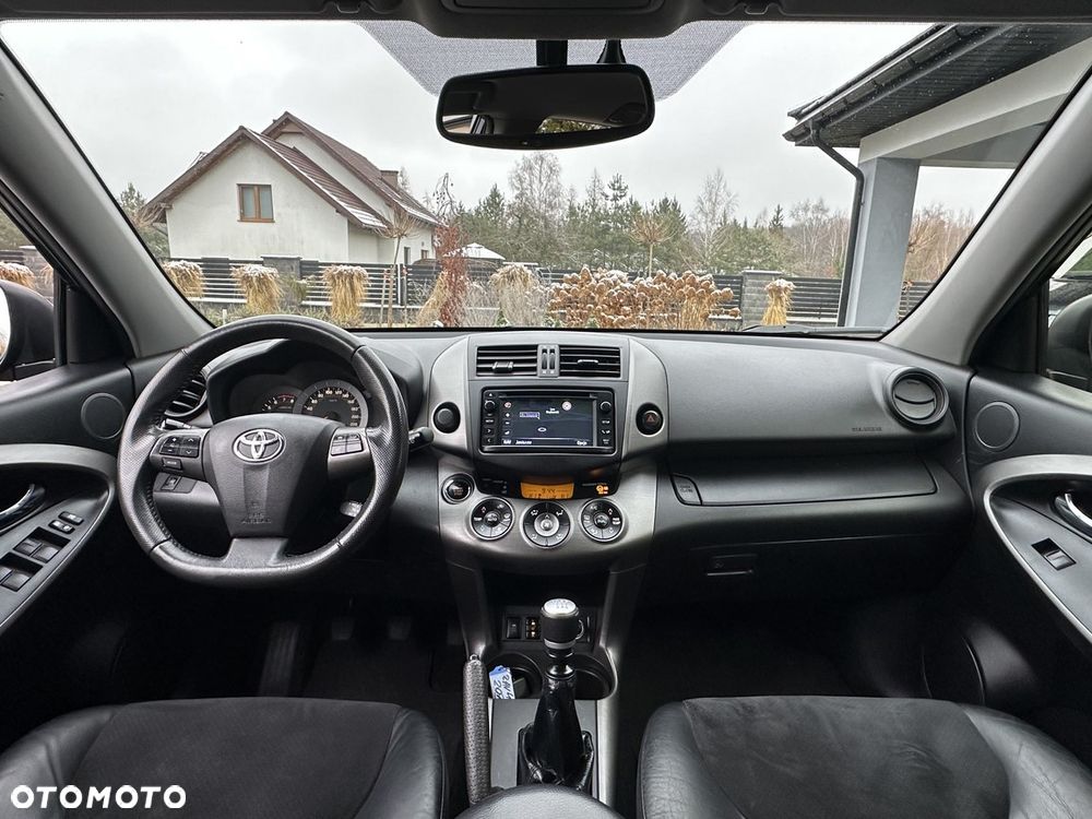 Toyota RAV4 2.0 VVT-i Premium - 20