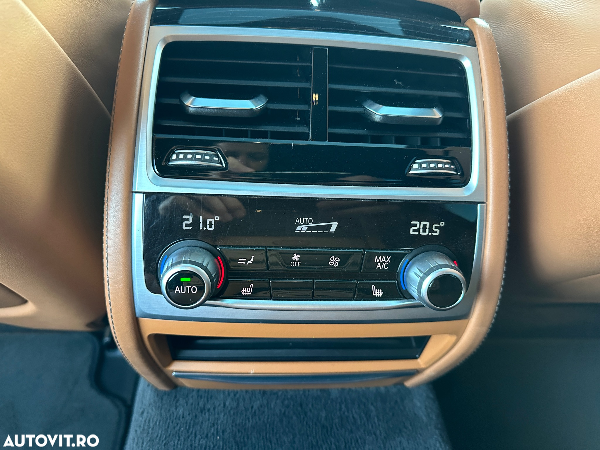 BMW Seria 7 730d xDrive MHEV - 19