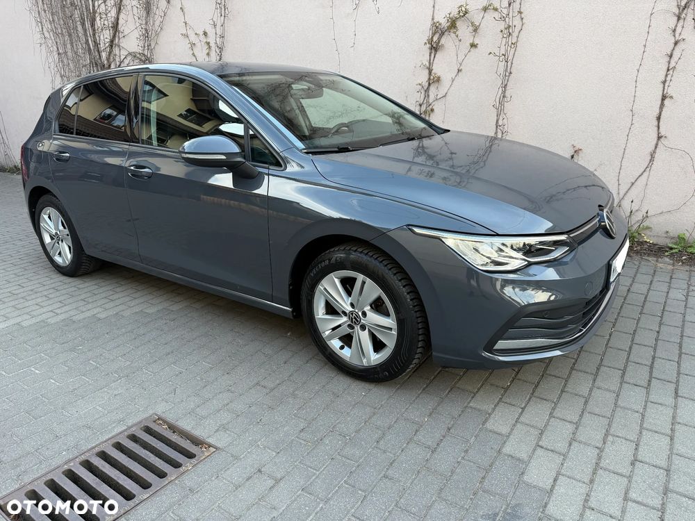 Volkswagen Golf 1.5 eTSI Life DSG - 2