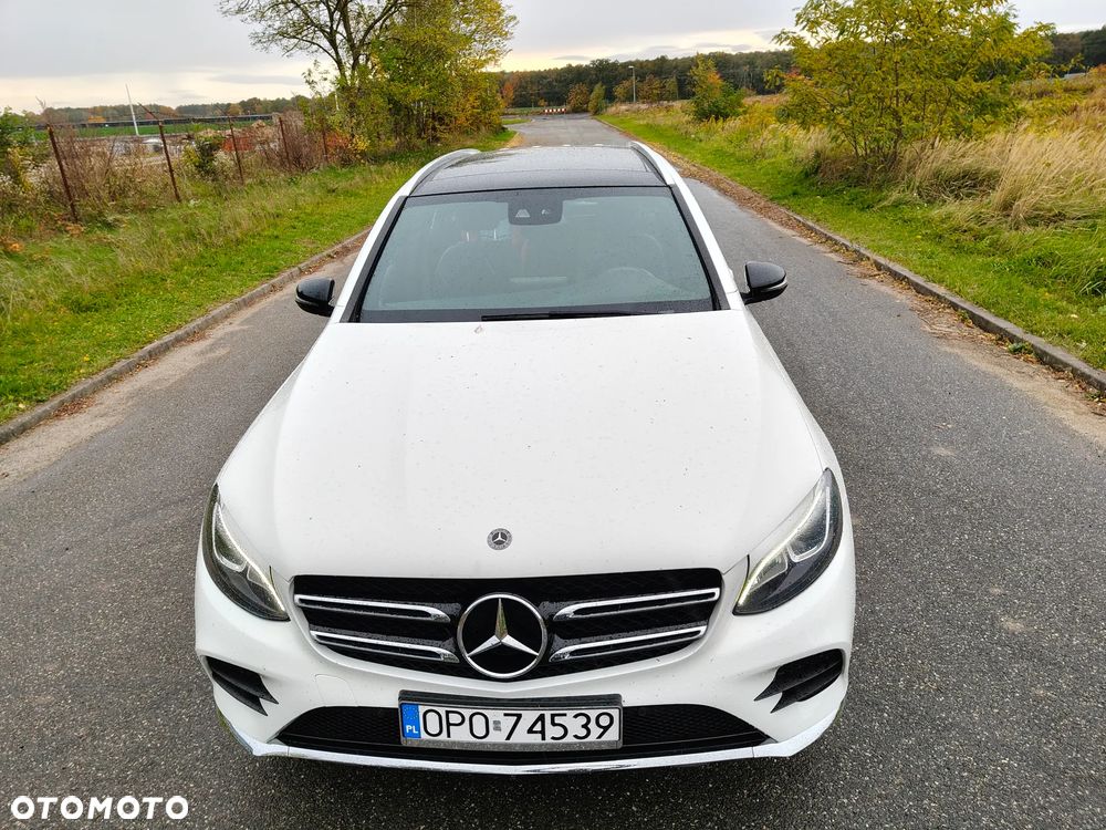 Mercedes-Benz GLC - 21