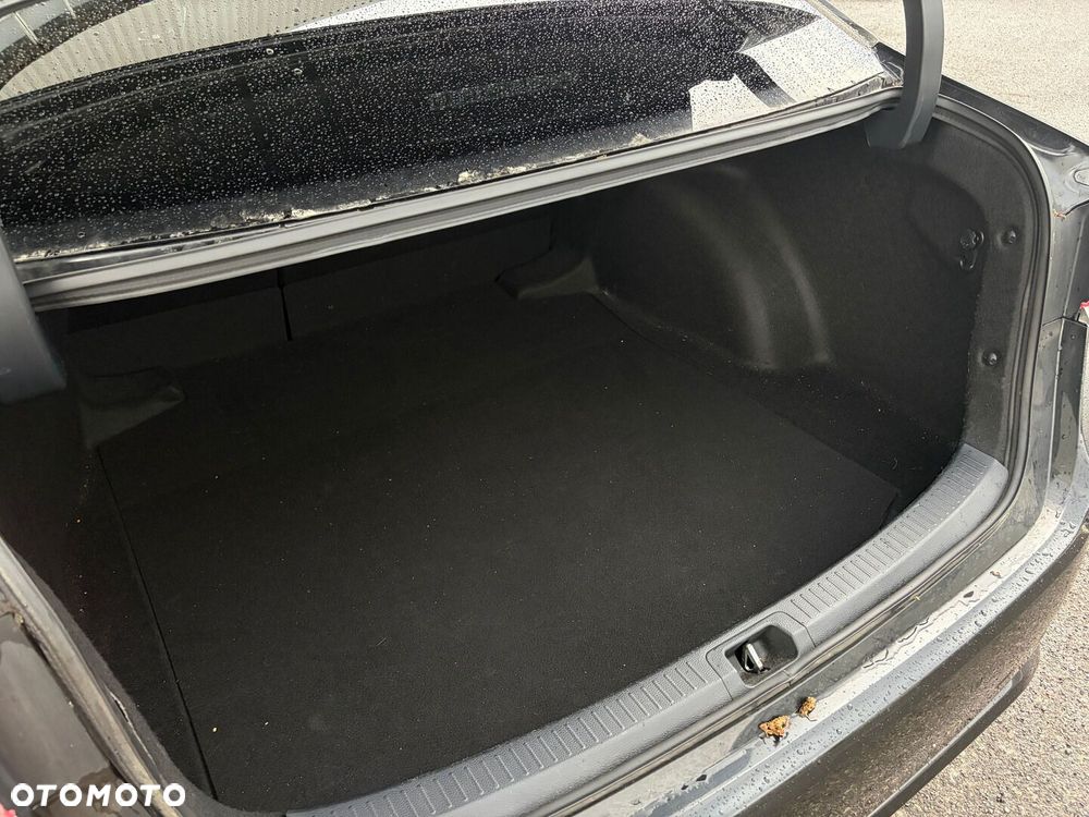 Toyota Corolla 1.8 Hybrid Comfort - 27