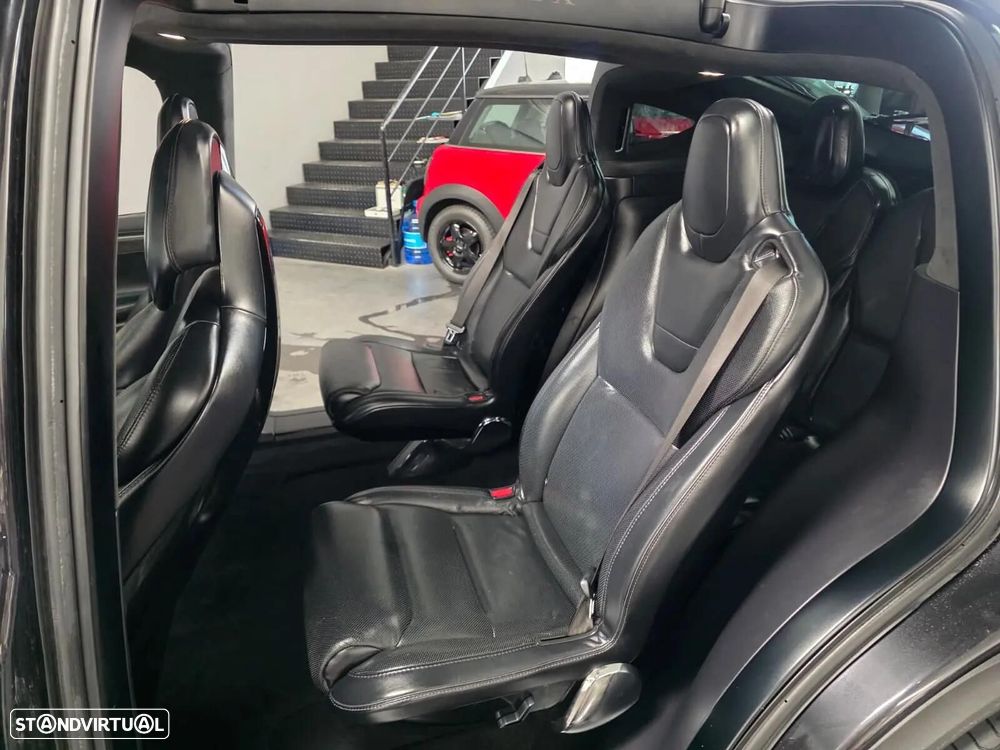 Tesla Model X P100D - 28