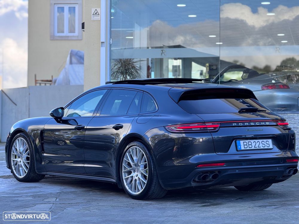 Porsche Panamera Sport Turismo - 3