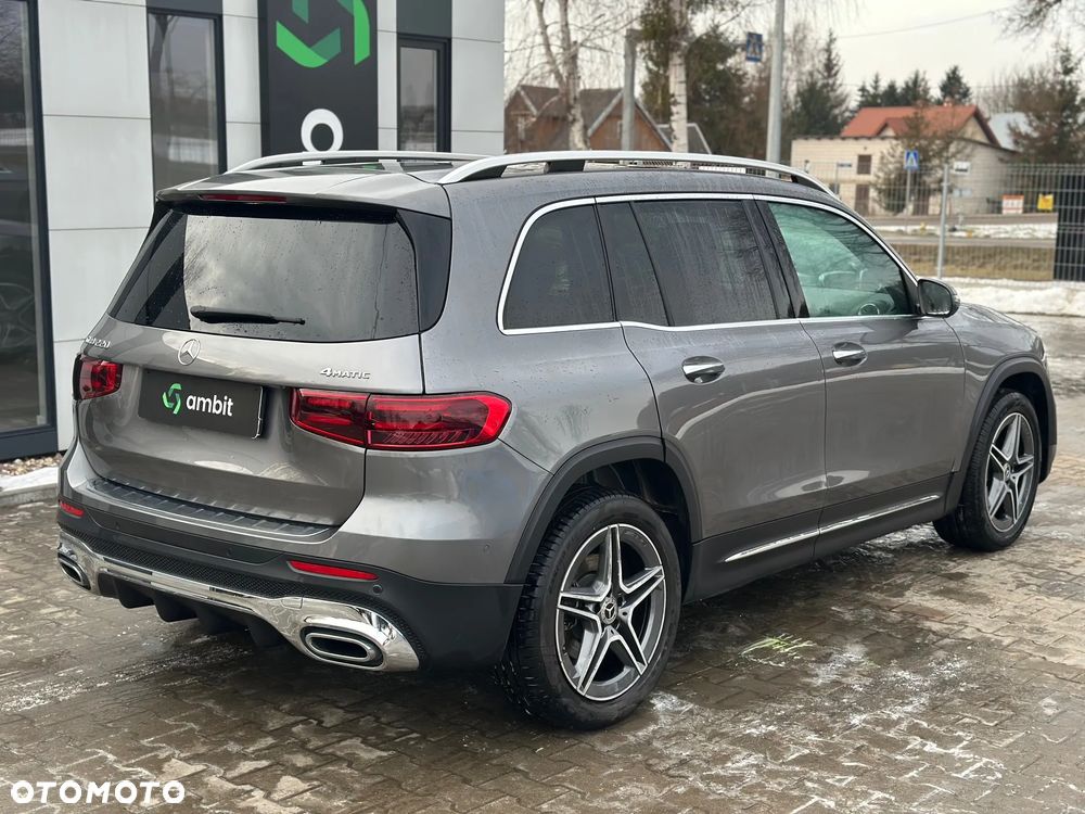Mercedes-Benz GLB - 8
