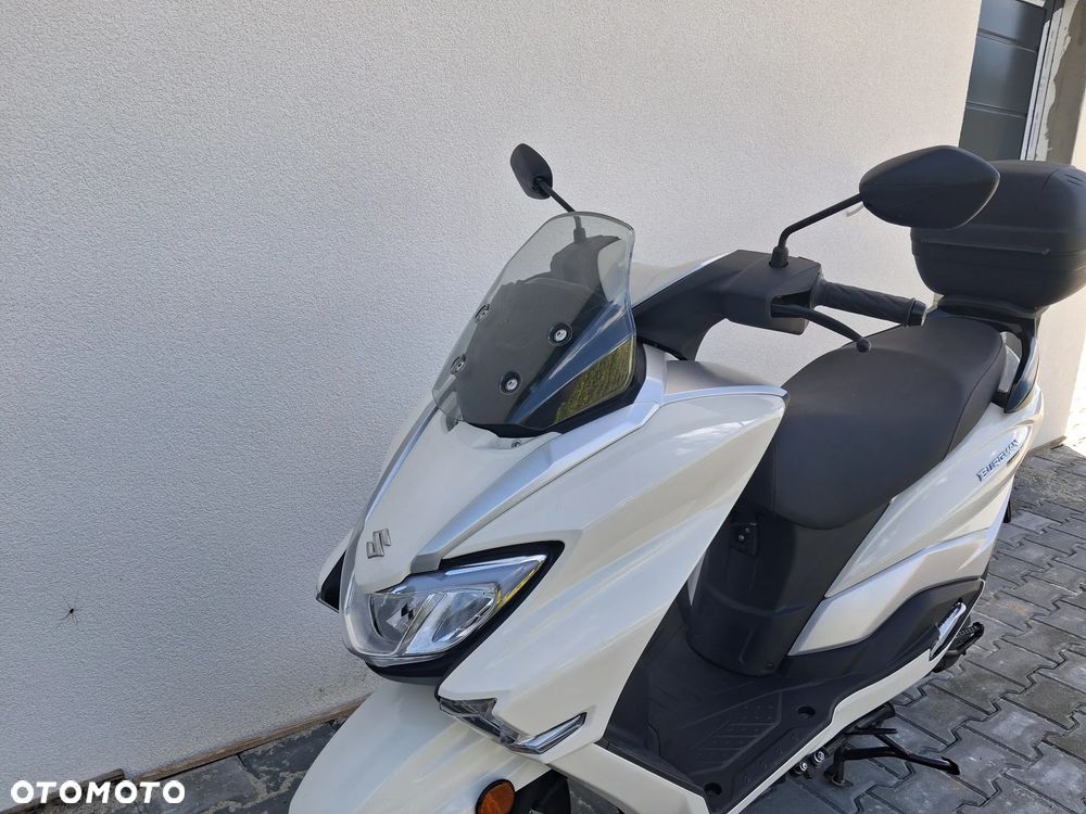 Suzuki Burgman - 7